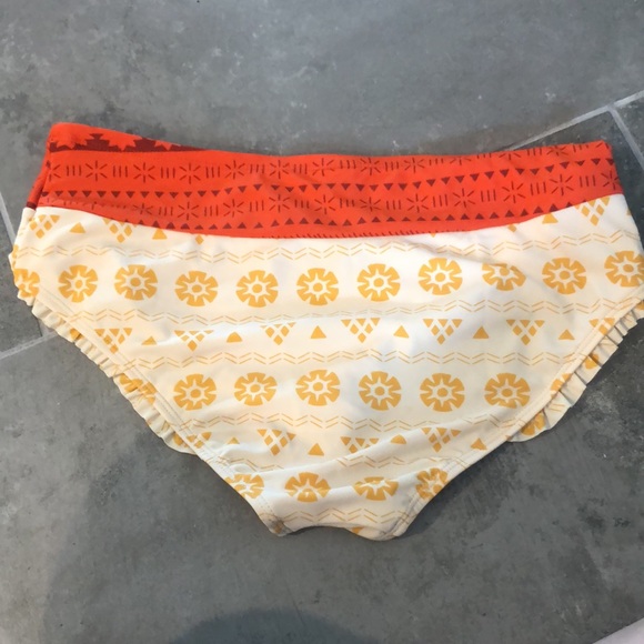 Hot Topic Moana Bikini Bottoms - Picture 2 of 3